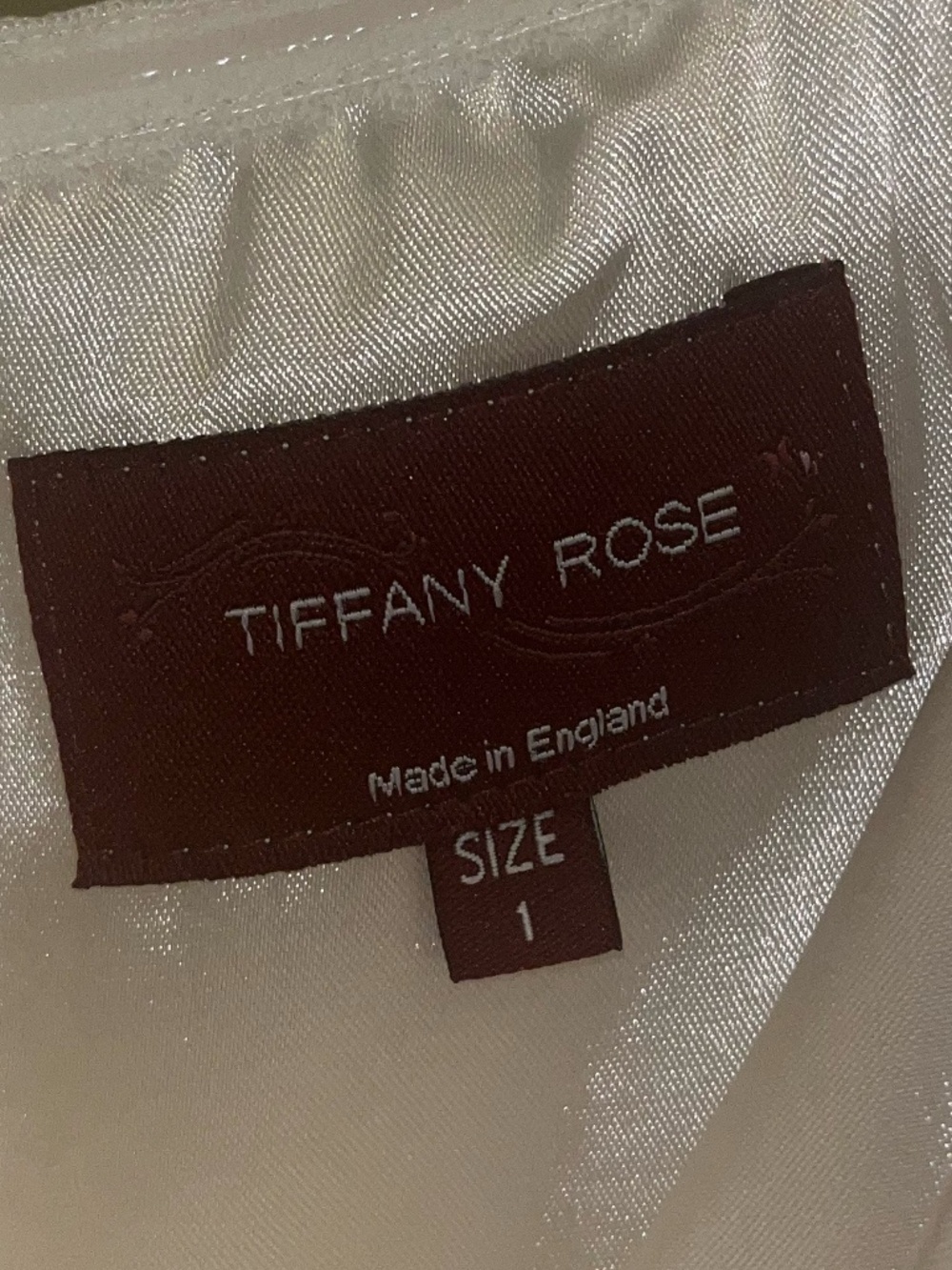 TIFFANY ROSE MATERNITY LONDON | Olivia Wedding Gown in Ivory | Size US 4-6 - Picture 10 of 15